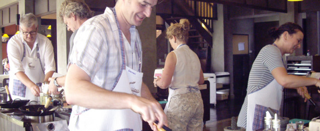 Baipai Thai Cooking School