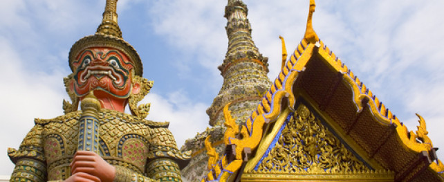 Visiting Thailand Tradition and Customs to Learn Before You Fly